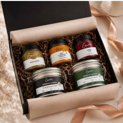 Zestaw prezentowy premium z pistacją i herbatą | Smakołak